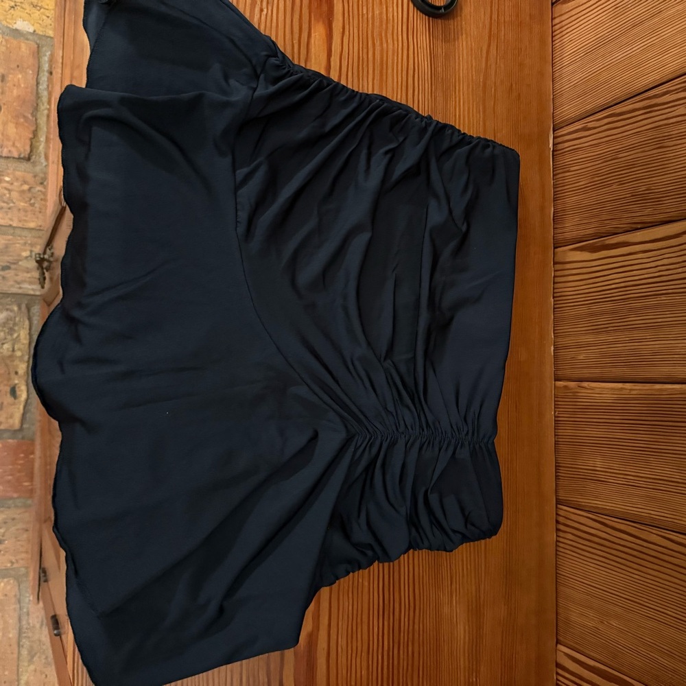 Black Ruched High-Waisted Mini Skirt